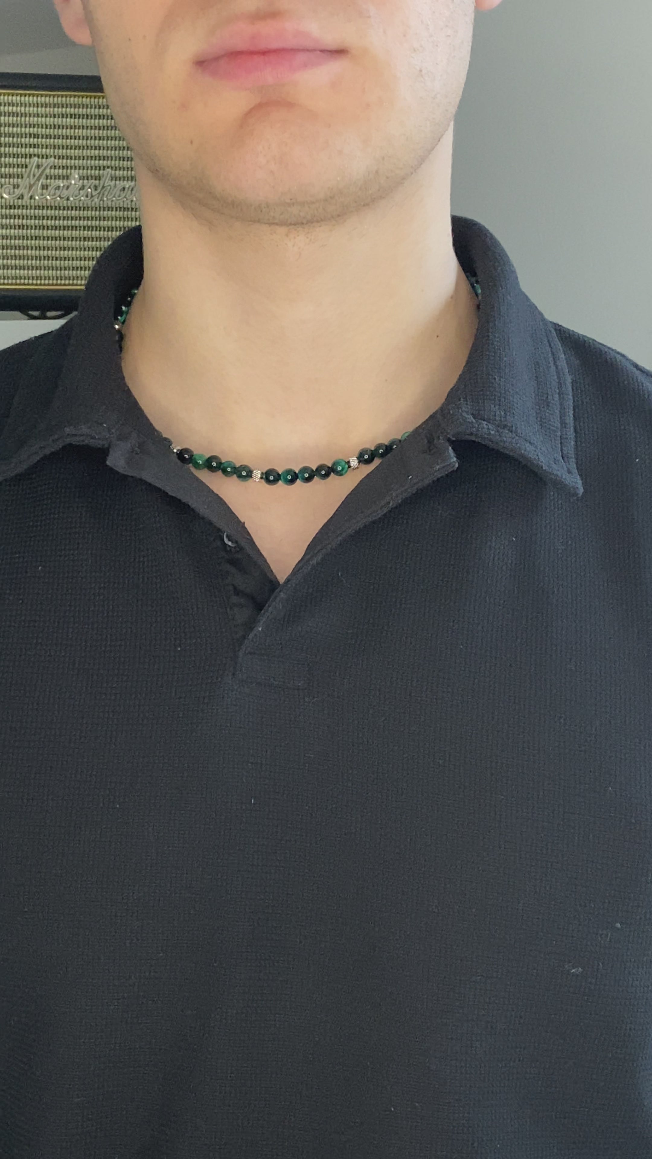 Carica video: Collana Doge in occhio di tigre Verde smeraldo