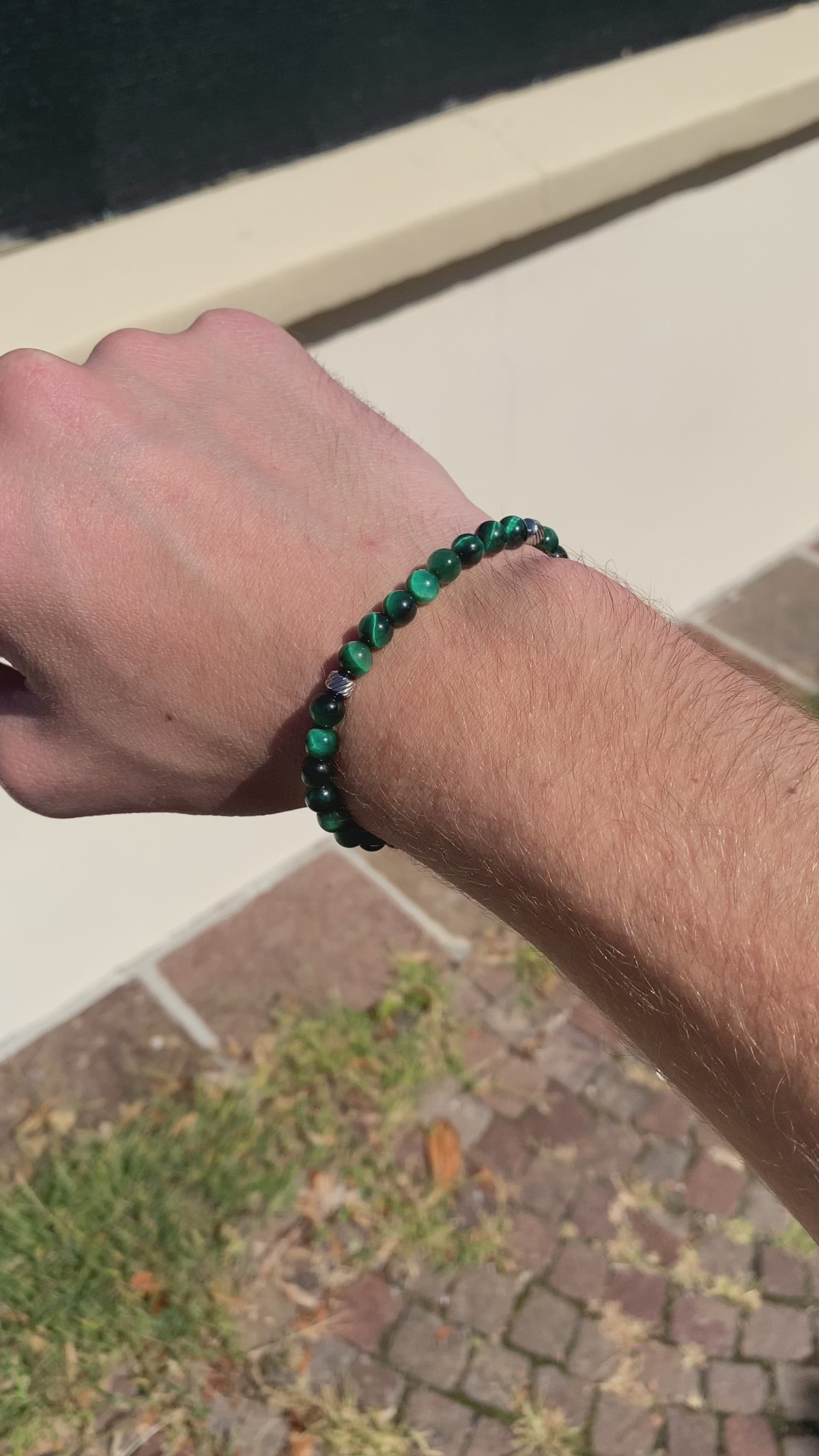Carica video: Bracciale Doge in occhio di tigre Verde smeraldo