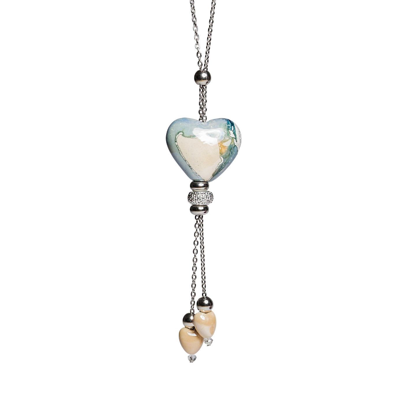 Collana donna sfondo bianco artigianale