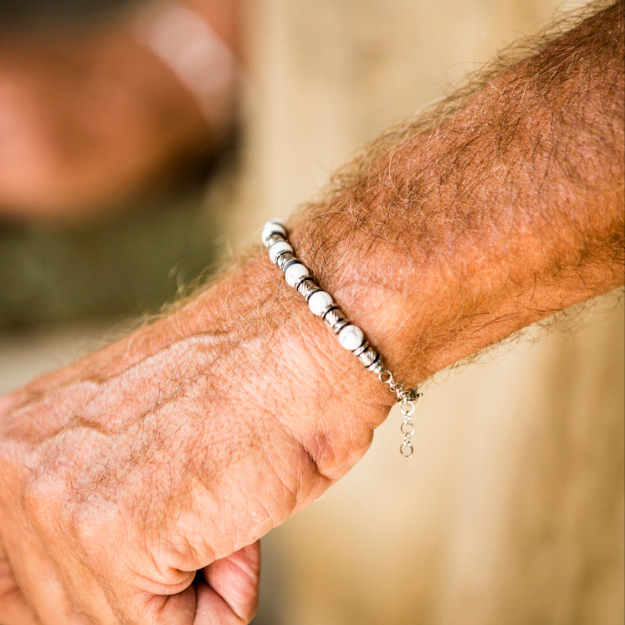 Bracciale Equilibrio in Howlite bianca