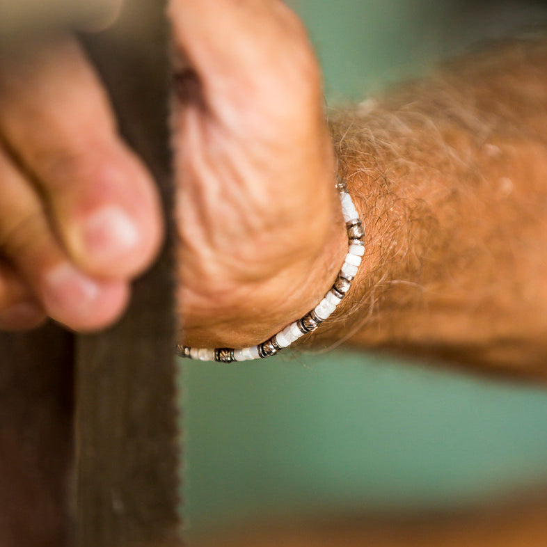 Bracciale Solenne in madre perla bianca