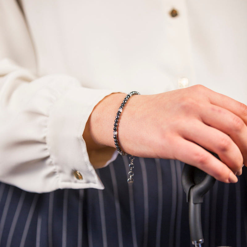 Bracciale Minerva in ematite e madreperla