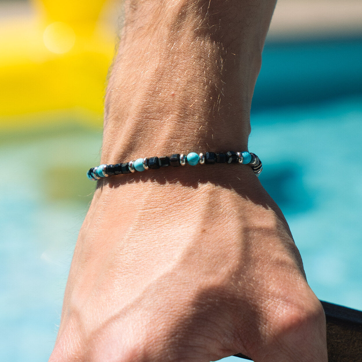 Bracciale Avana in howlite turchese e spinello | 4mm