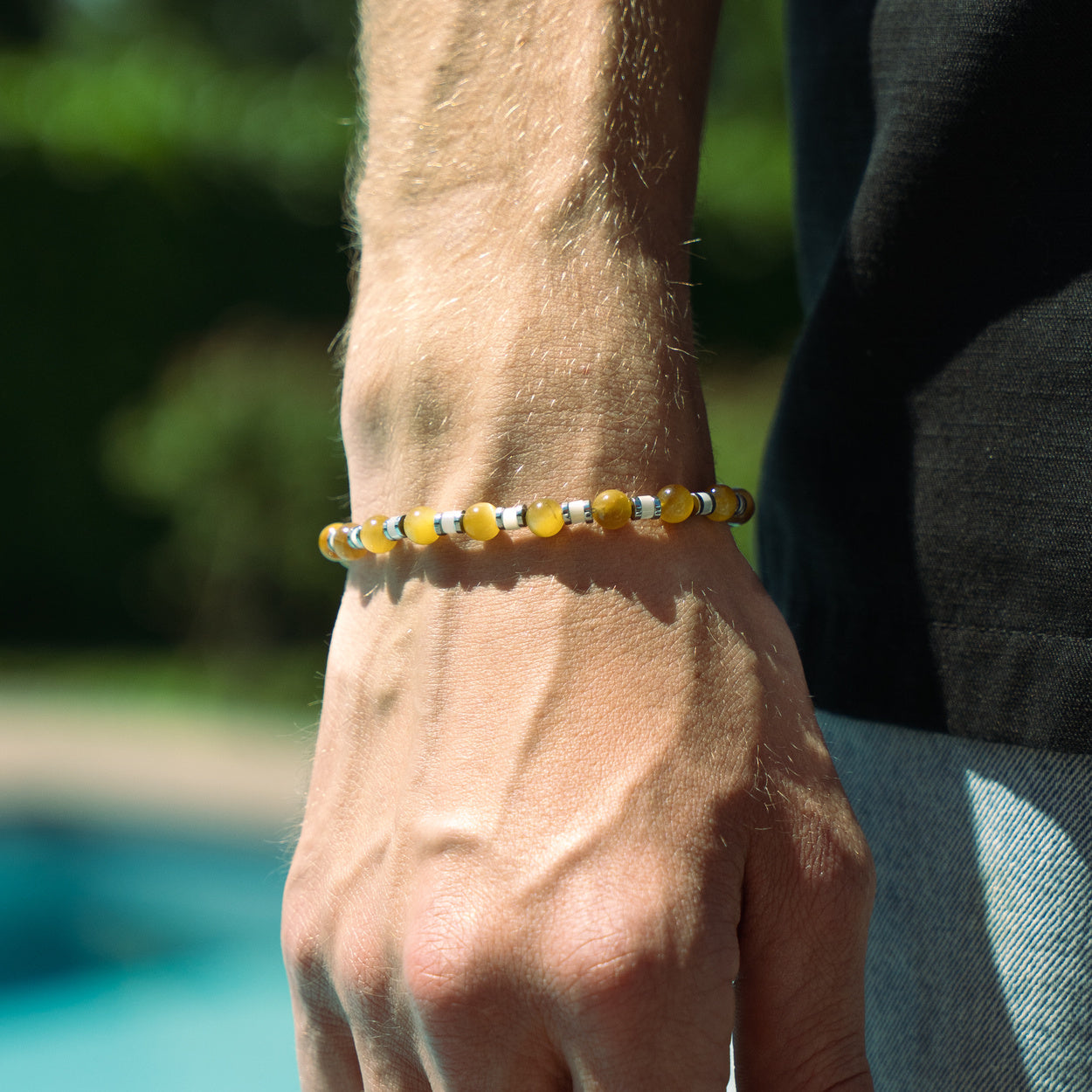 Bracciale Sabbia in occhio di tigre giallo e madreperla bianca | 4-6mm