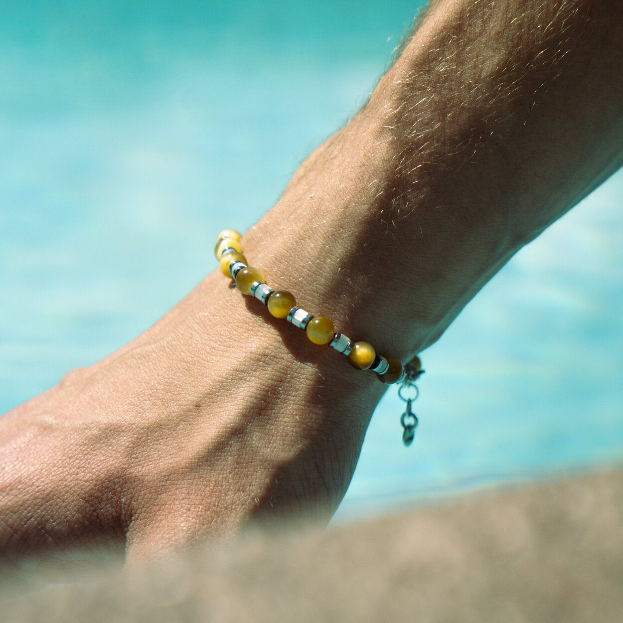 Bracciale Sabbia in occhio di tigre giallo e madreperla bianca | 4-6mm