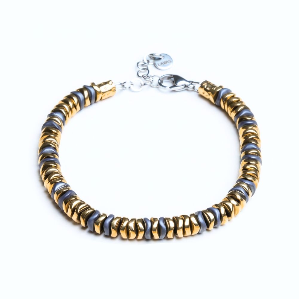 Bracciale Zeus in ematite naturale su sfondo bianco, Lab93Studio