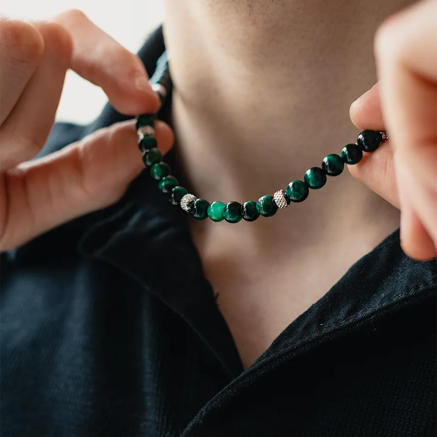 Doge Necklace in Tiger's Eye Emerald Green