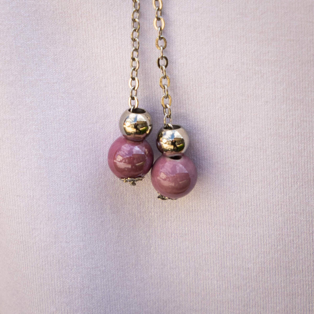 Collana artigianale in ceramica da donna foto dei dettagli