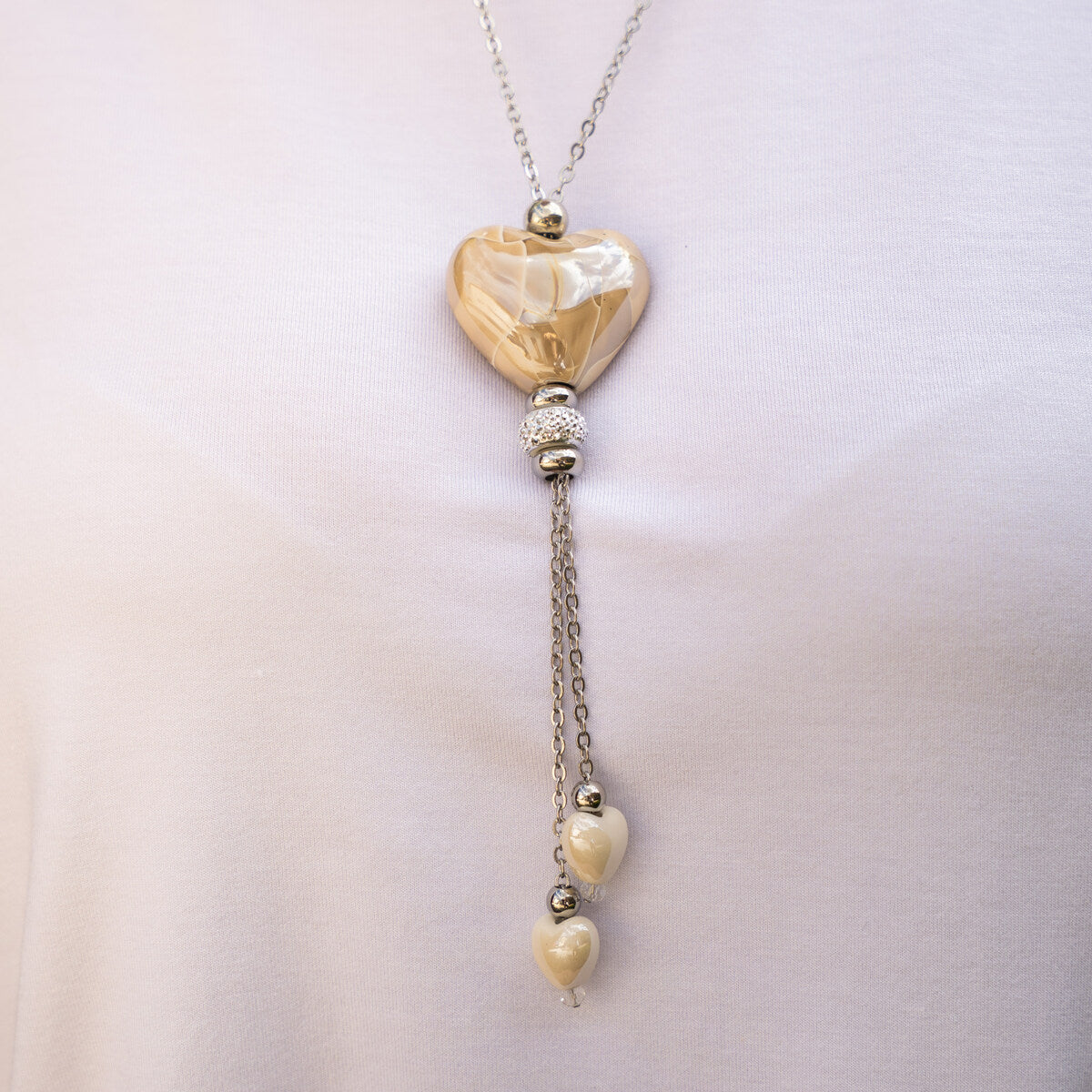 Collana artigianale in ceramica da donna foto dei dettagli