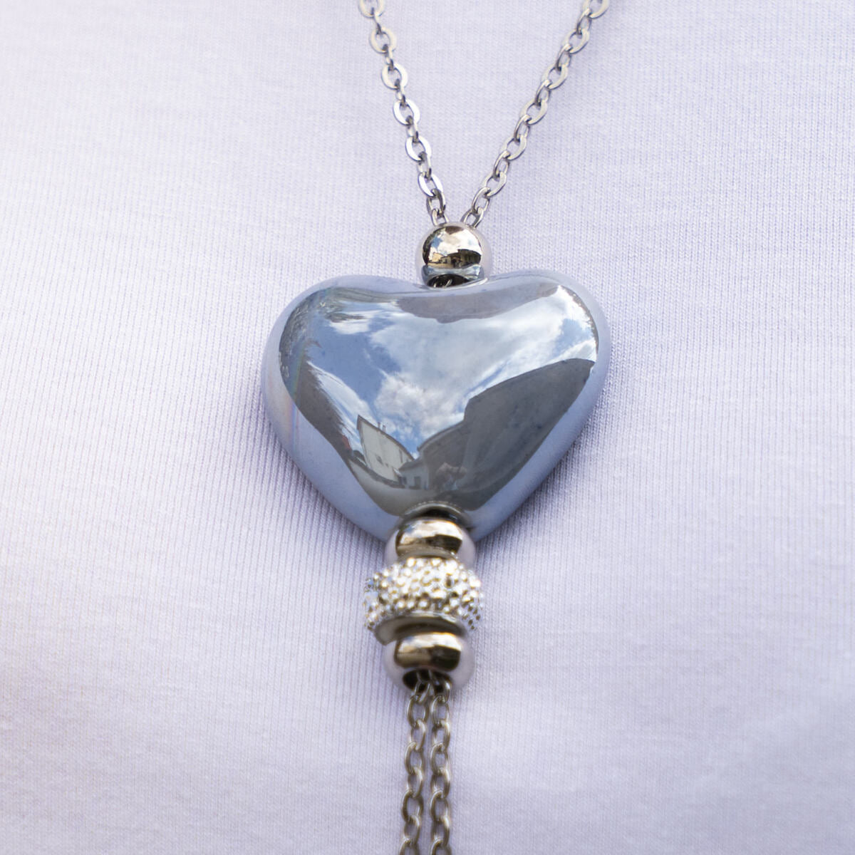 Collana artigianale in ceramica da donna foto dei dettagli