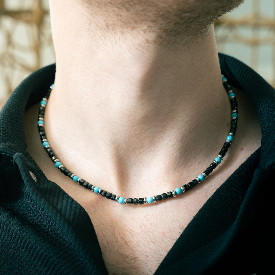 Collana Avana in howlite turchese e spinello | 4mm