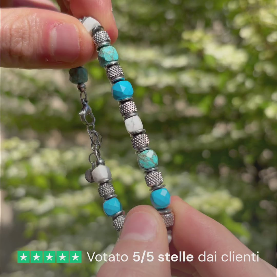 Carica video: Video indossato di un bracciale da uomo artigianale