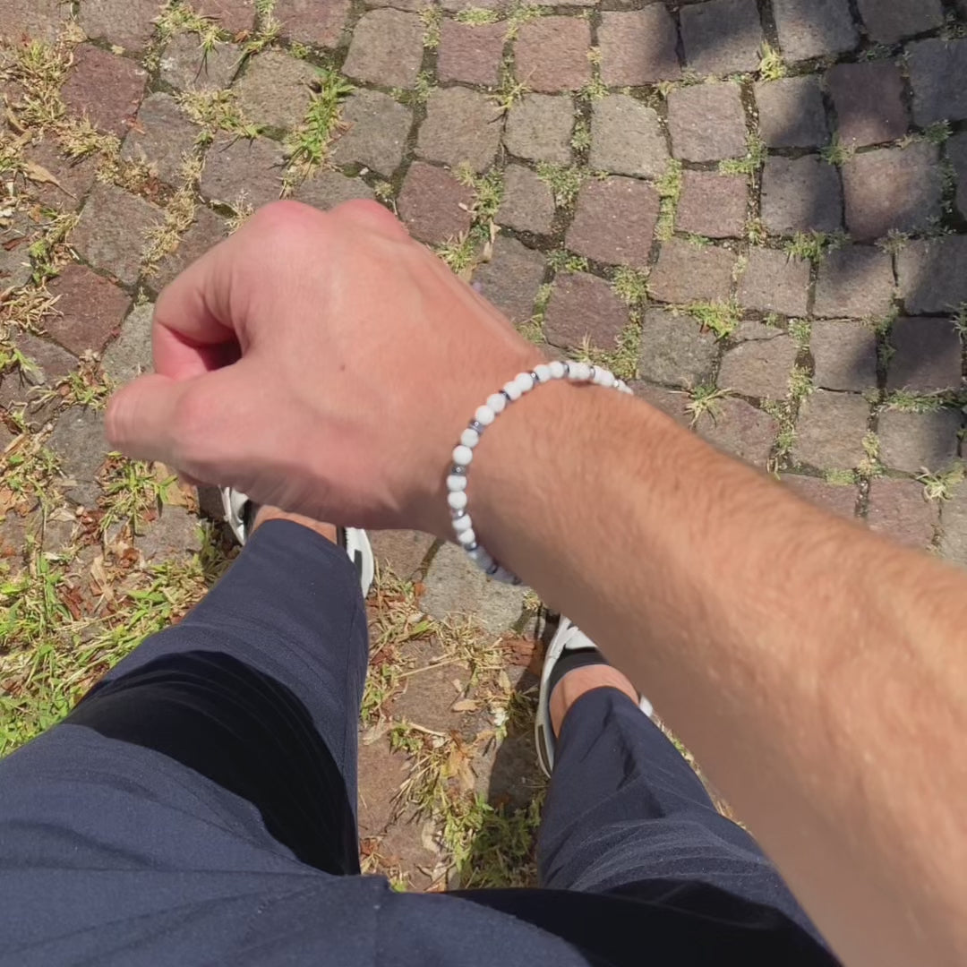 Carica video: Bracciale Silenzio in Aulite bianca  | 4mm