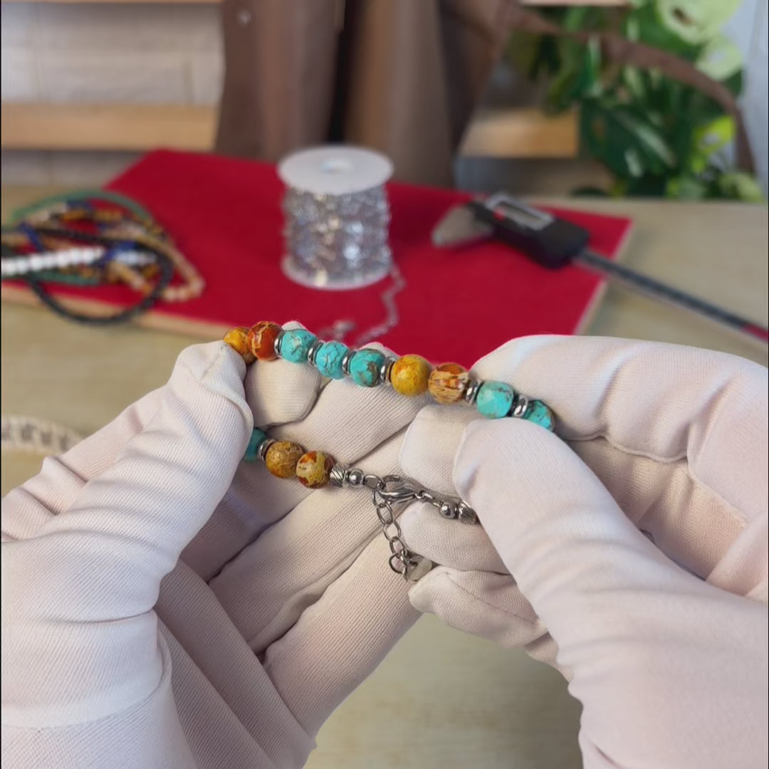 Load video: Bracciale Taormina in aulite e diaspro | 7mm - 8mm