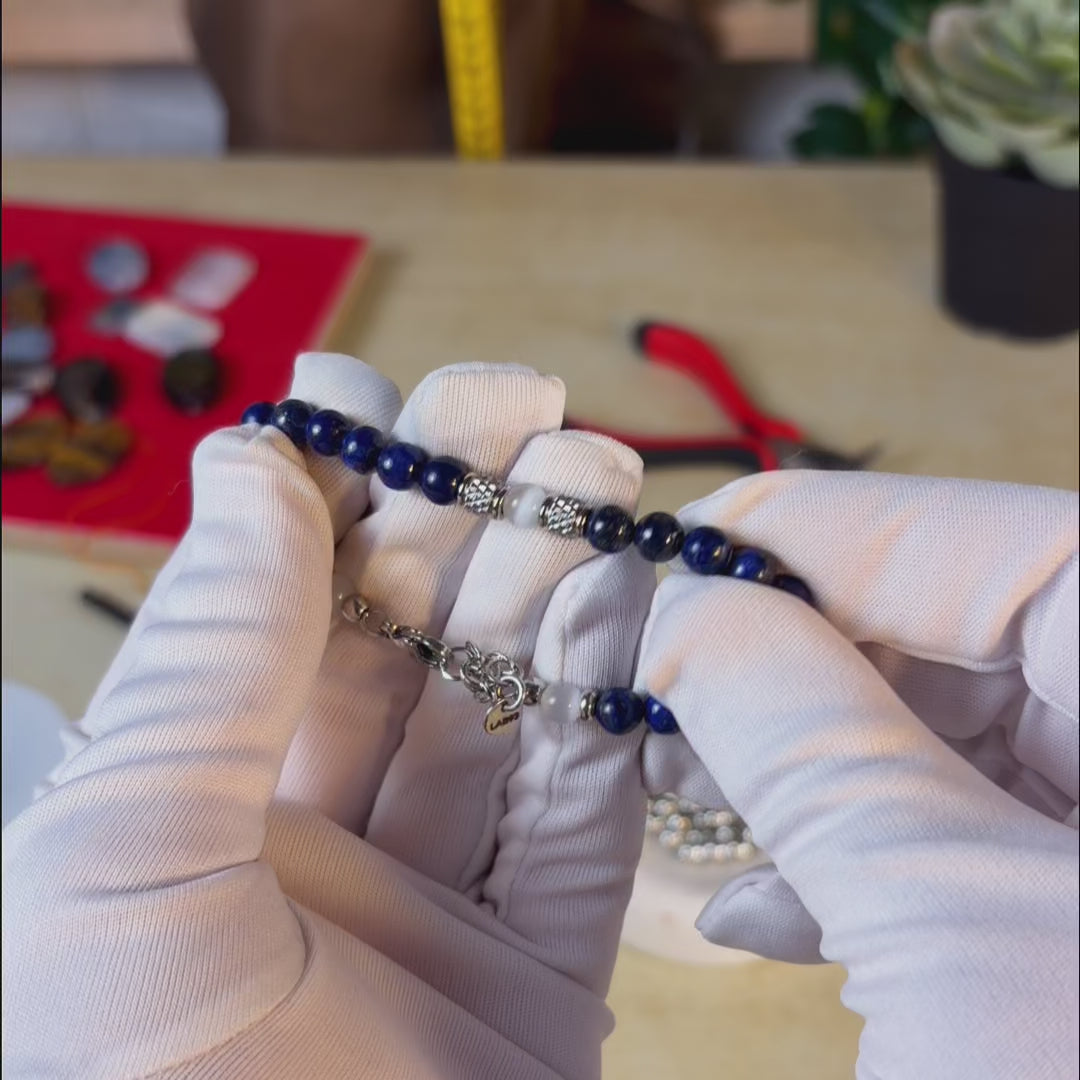 Carica video: Bracciale in lapislazzuli | 6mm