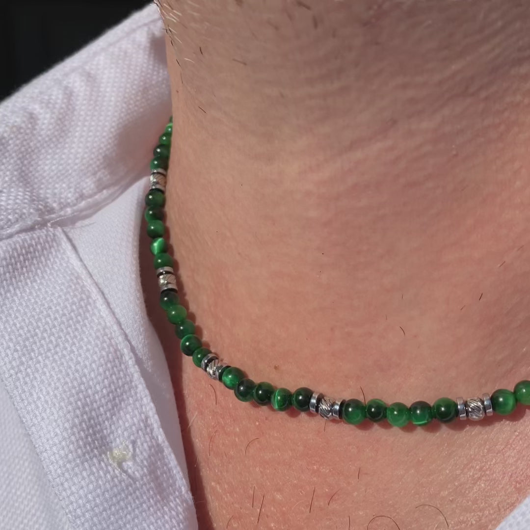 Carica video: Collana Tempra con occhio di tigre verde