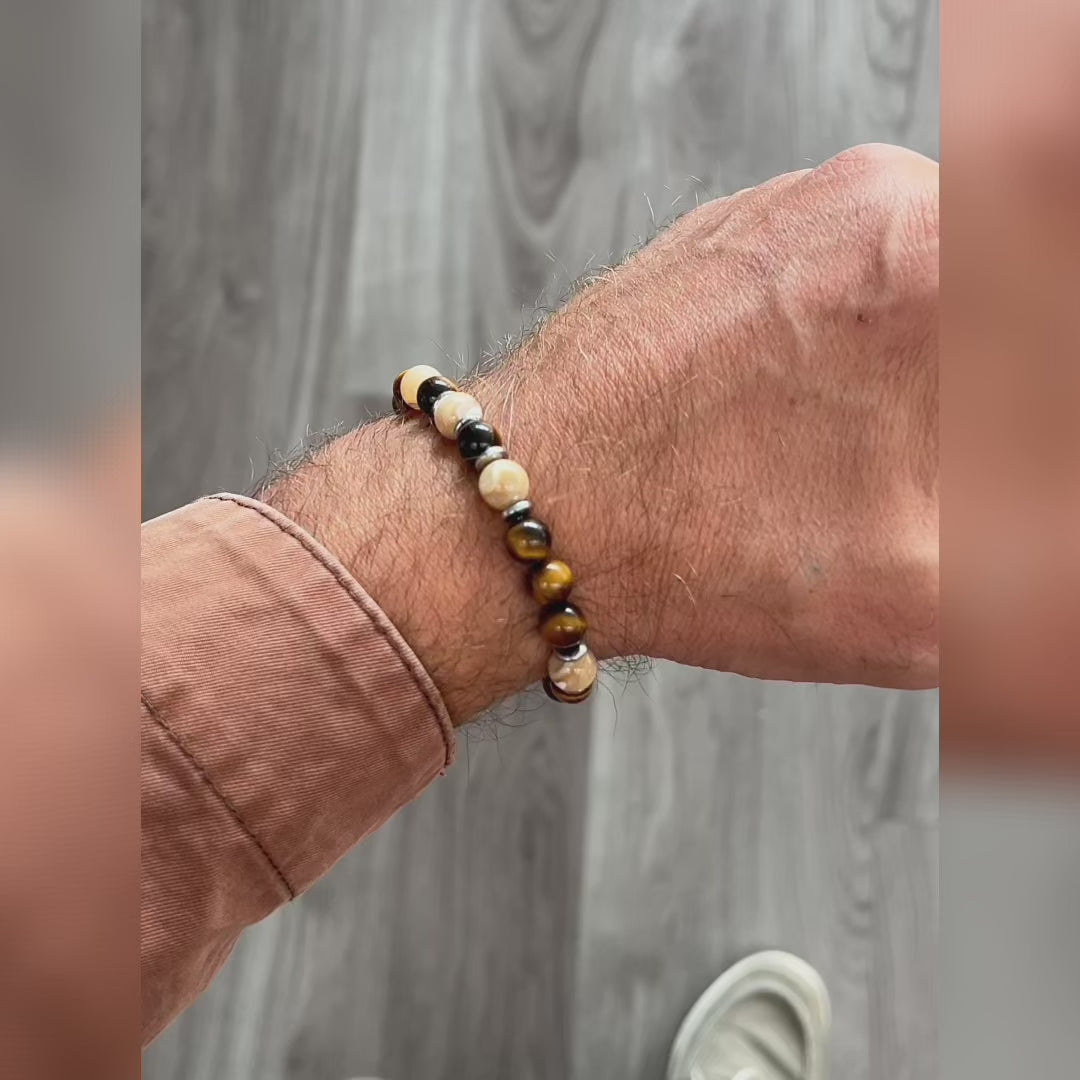 Video laden: Armband Sentiero aus Tigerauge und Perlmutt | 8mm
