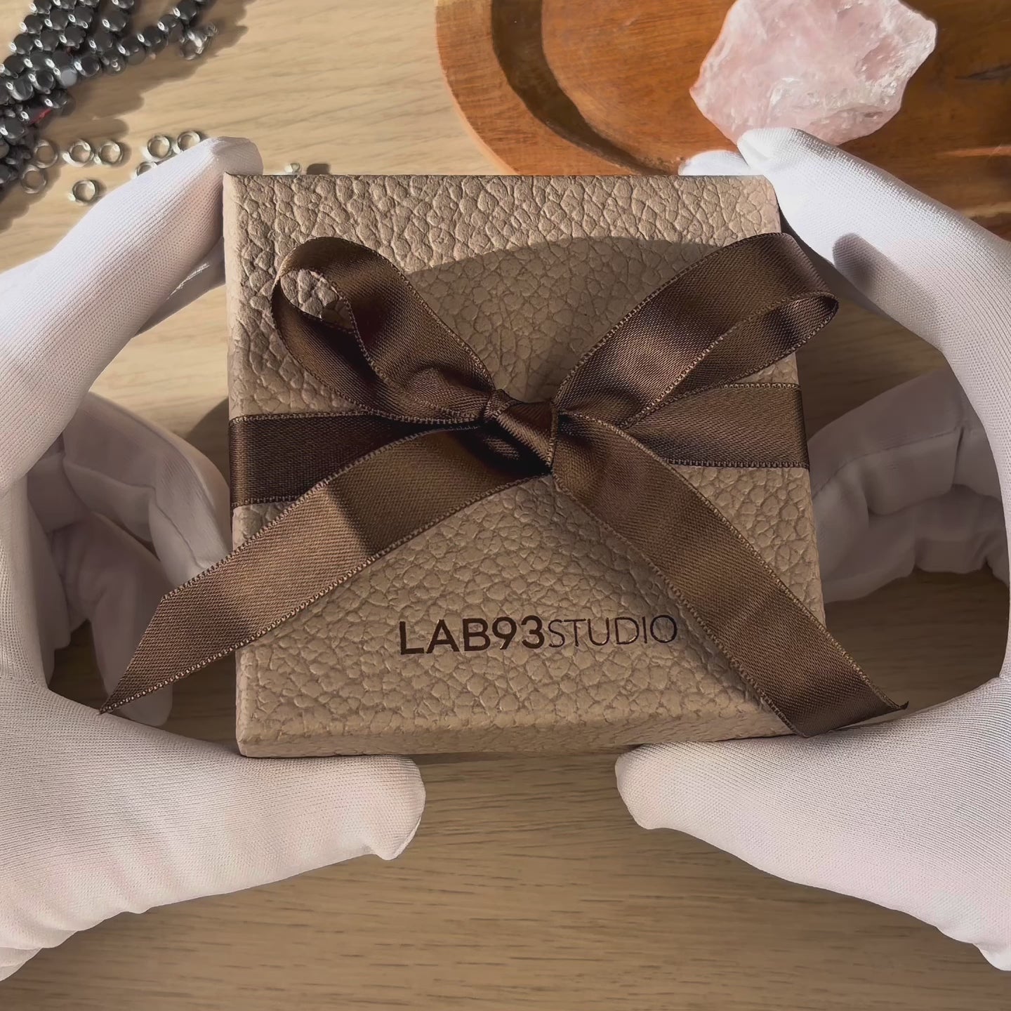 Load video: Pacchetto regalo