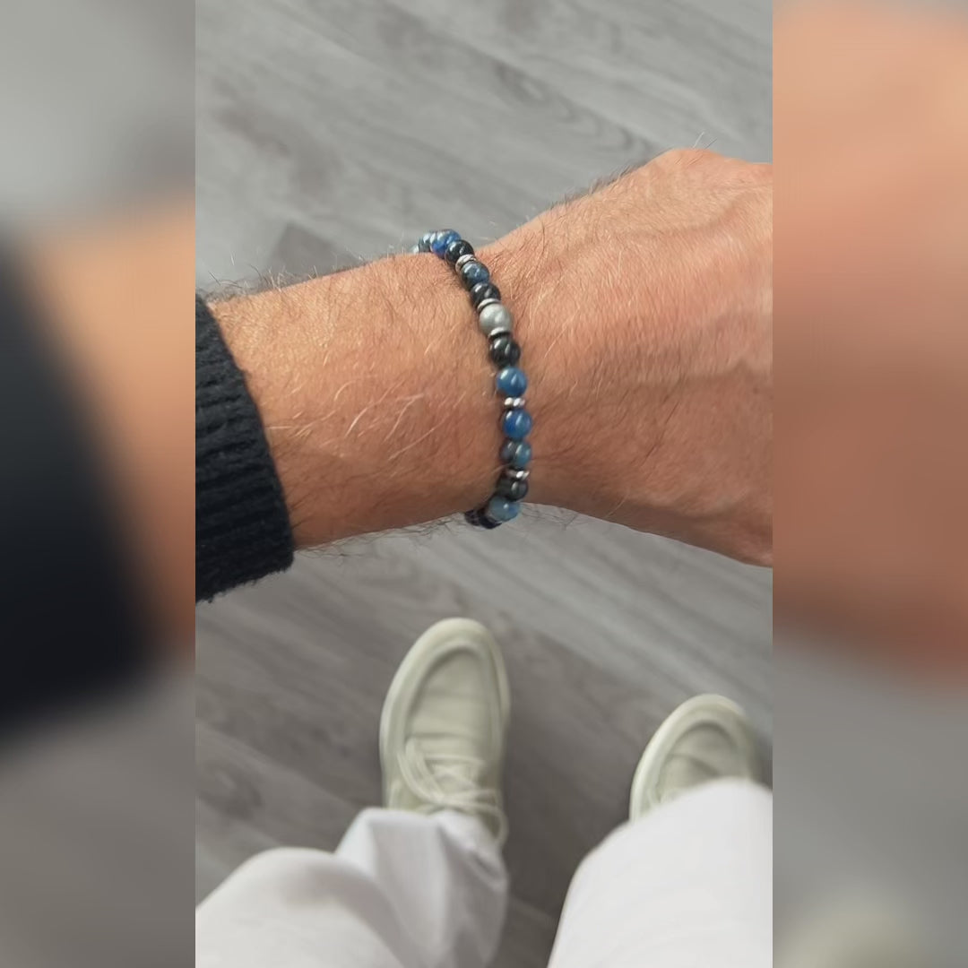 Carica video: Bracciale Galassia in meteorite e kianite | 8mm
