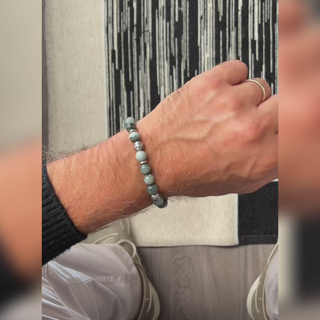 Carica video: Bracciale Nebbia in occhio d'aquila | 8mm