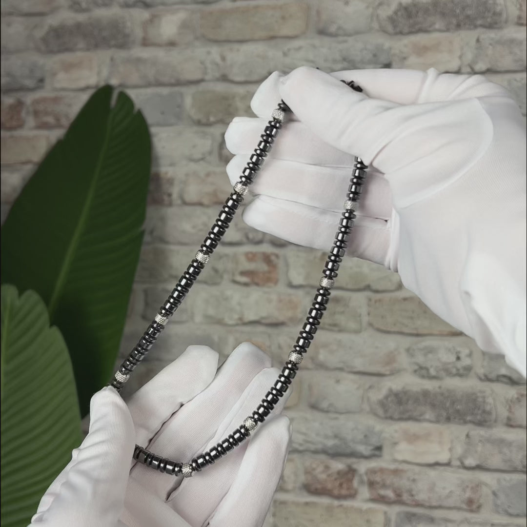 Carica video: Collana Sestier in ematite | 6mm