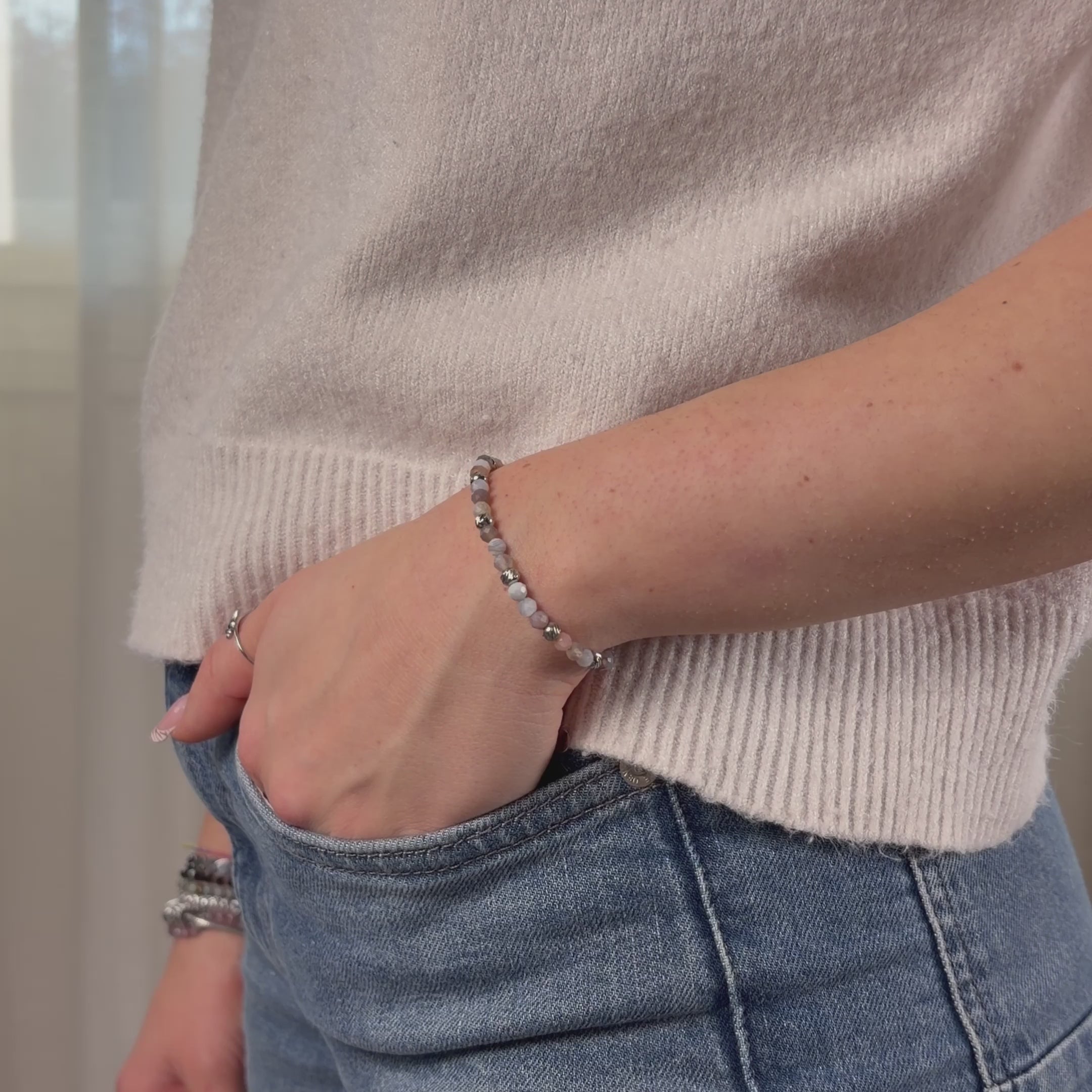 Carica video: Bracciale Sole di Mezzogiorno in Agata