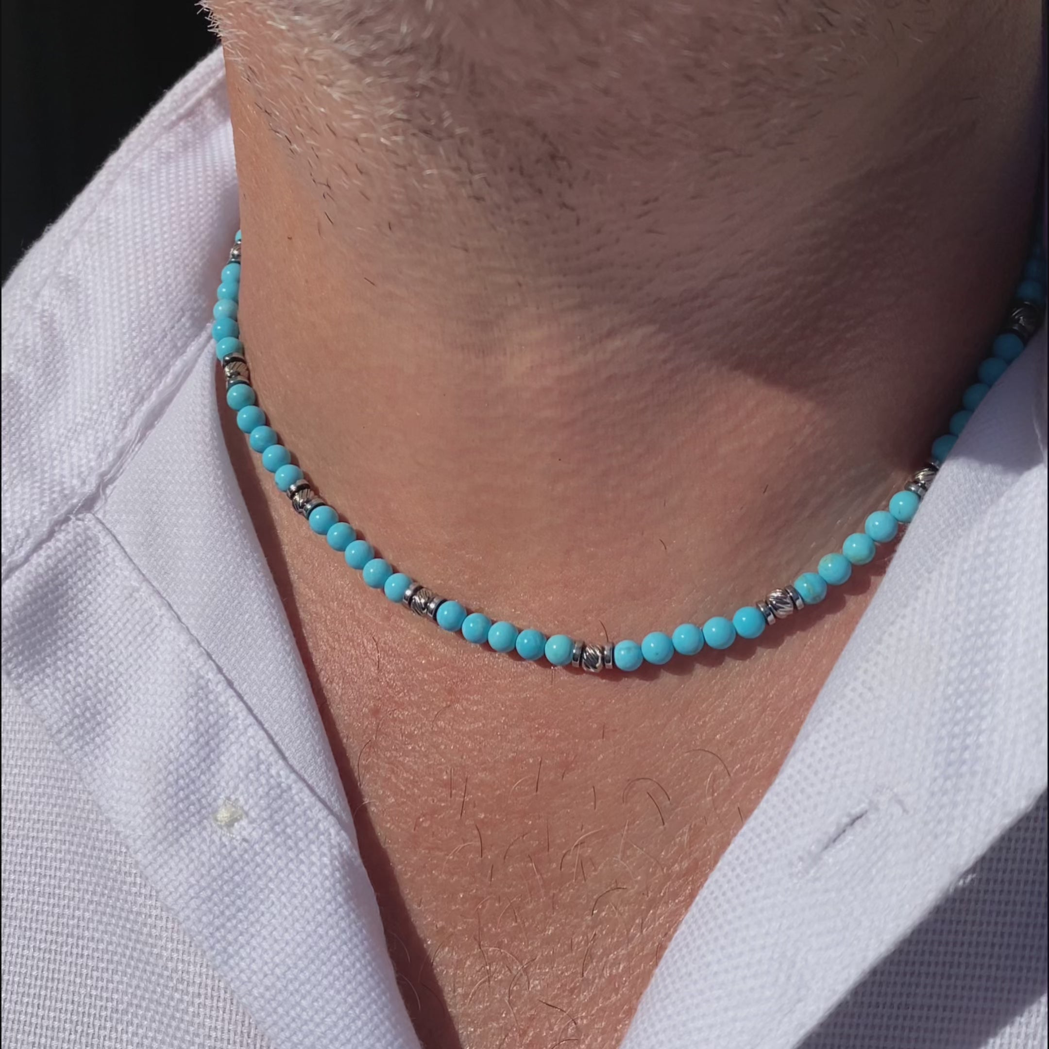 Carica video: Collana Eterna i Howlite turchese