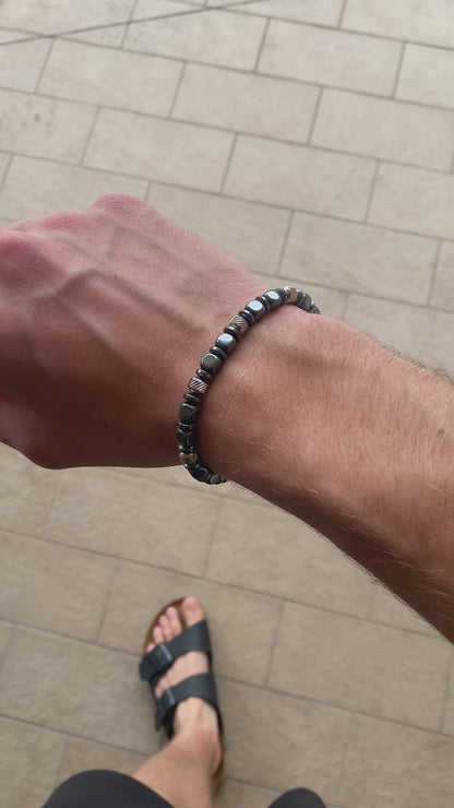 Navàl bracelet in hematite