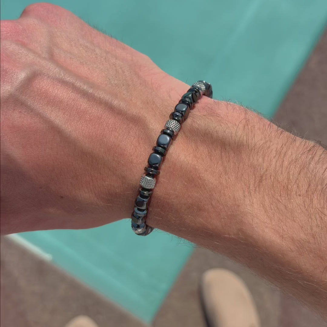 Carica video: Bracciale Navàl in ematite | 6mm