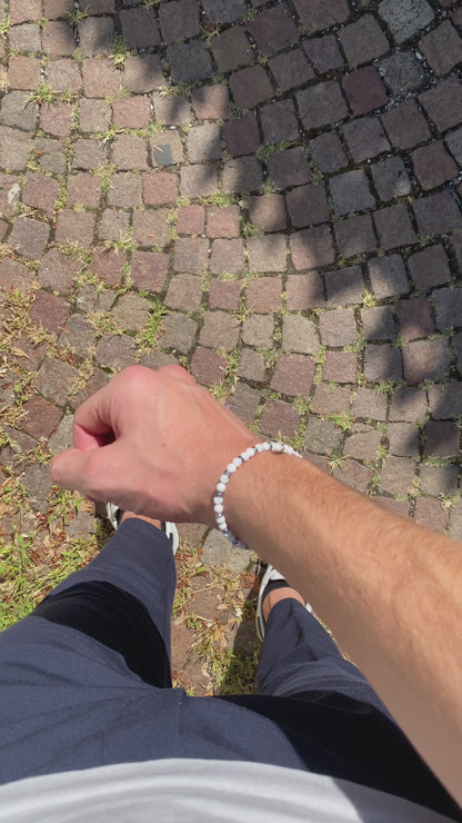 Silence Bracelet in White Aulite