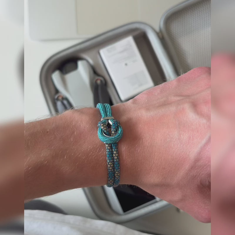 Bracciale Portofino Argo in paracord blu indossato al polso, video Lab93Studio