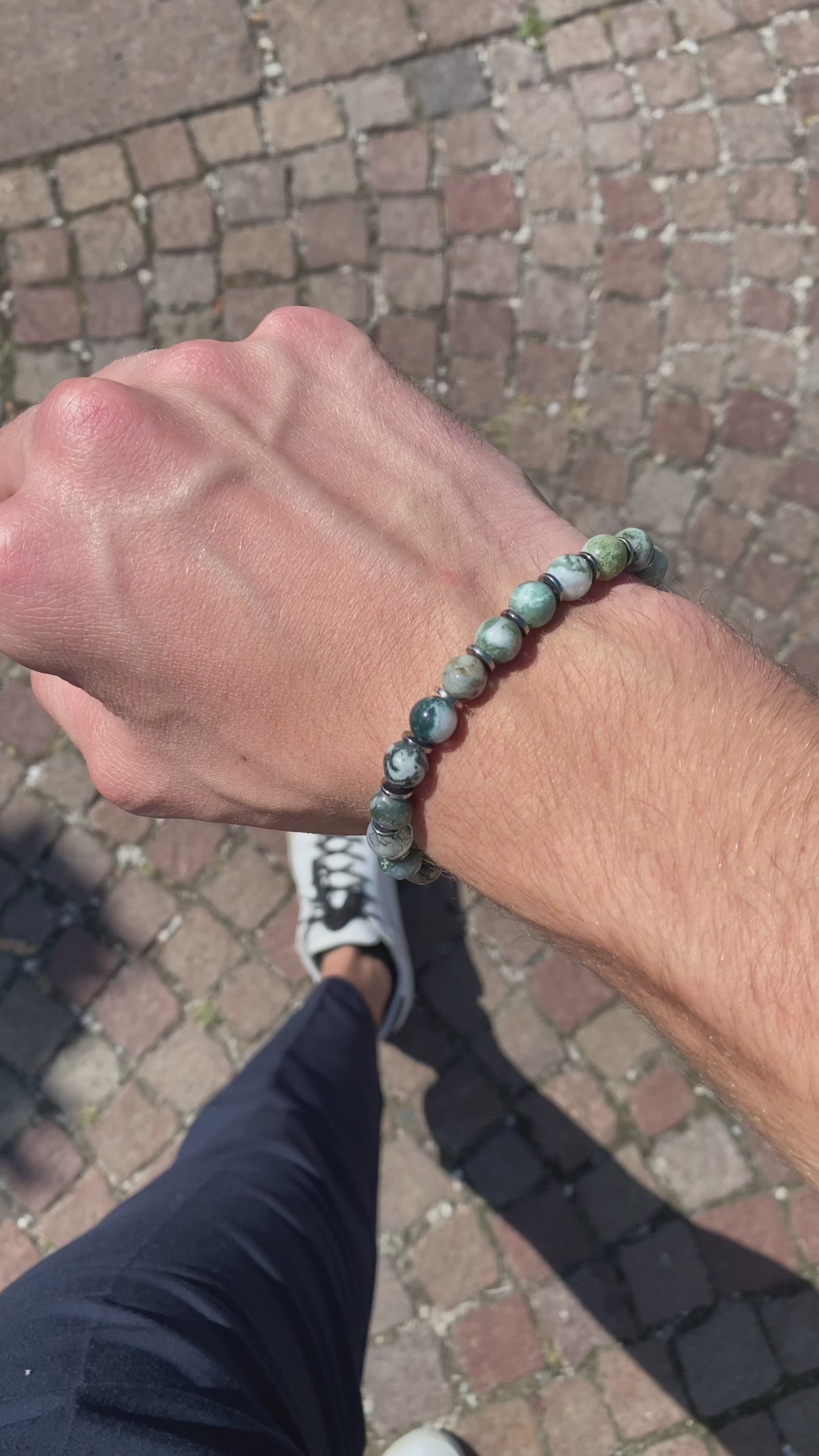 Carica video: Bracciale Maestrale in Agata Muschiata